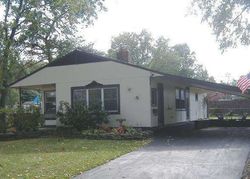 Pre-foreclosure in  OAKTREE DR Levittown, PA 19055