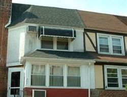 Pre-foreclosure in  MAYPOLE RD Upper Darby, PA 19082