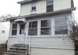 Pre-foreclosure Listing in OAK PL PISCATAWAY, NJ 08854