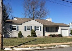 Pre-foreclosure in  CLOVER DR Hazlet, NJ 07730