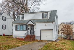 Pre-foreclosure in  SUNSET CT Passaic, NJ 07055