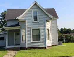 Pre-foreclosure in  E COLE ST Heyworth, IL 61745