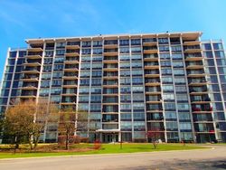 Pre-foreclosure Listing in W GOLF RD APT 5E NILES, IL 60714