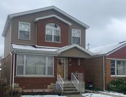 Pre-foreclosure in  W 77TH PL Chicago, IL 60652