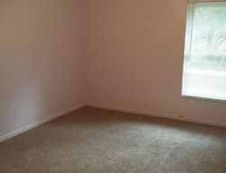 Pre-foreclosure in  FANTASIA DR Tampa, FL 33624