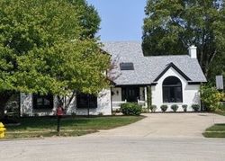 Pre-foreclosure in  WOODS EDGE CT Carmel, IN 46032