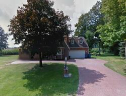 Pre-foreclosure in  PARKVIEW CT Plymouth, IN 46563
