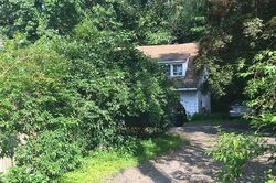Pre-foreclosure in  ROUTE 100 Katonah, NY 10536