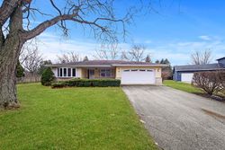  Hamilton Ln, Wheaton IL