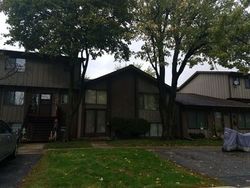 Pre-foreclosure in  FORUM DR Roselle, IL 60172