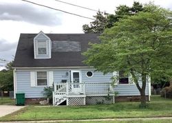 Pre-foreclosure Listing in HAMILTON AVE COLONIAL HEIGHTS, VA 23834