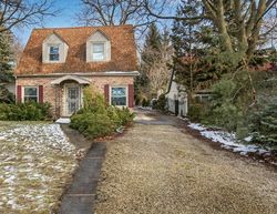 Pre-foreclosure Listing in N GREENWOOD AVE NILES, IL 60714