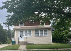 Pre-foreclosure in  S LOMBARD AVE Lombard, IL 60148
