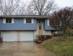 Pre-foreclosure in  LINCOLN BLVD Pekin, IL 61554