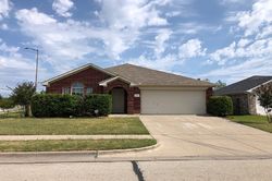 Pre-foreclosure in  FOSSIL HILL DR Arlington, TX 76002