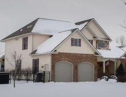 Pre-foreclosure in  KINGSBORO CIR NW Canton, OH 44720
