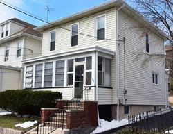 Pre-foreclosure Listing in ROLLINSON ST WEST ORANGE, NJ 07052