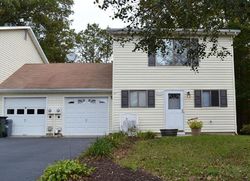 Pre-foreclosure in  DESIREE CT Howell, NJ 07731