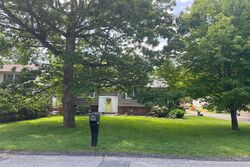 Pre-foreclosure in  MIAMI TRL Rockaway, NJ 07866