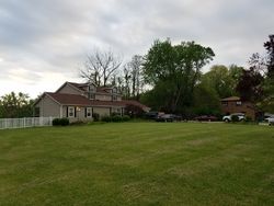 Pre-foreclosure Listing in W COUNTRY LN COLLINSVILLE, IL 62234