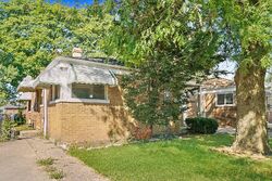 Pre-foreclosure in  S LOOMIS ST Riverdale, IL 60827