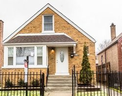 Pre-foreclosure in  S GREEN ST Chicago, IL 60643
