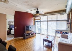 Pre-foreclosure in  S INDIANA AVE  Chicago, IL 60616