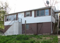 Pre-foreclosure in  LAKEVIEW DR Sussex, NJ 07461
