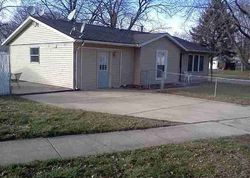 Pre-foreclosure in  MOUNT VERNON DR Bloomington, IL 61704