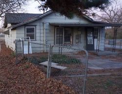 Pre-foreclosure Listing in W MADISON ST HENRYETTA, OK 74437