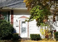 Pre-foreclosure Listing in KIMBERLY CIR OBERLIN, OH 44074