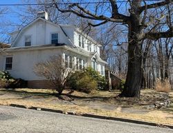 Pre-foreclosure Listing in MOYER AVE PEN ARGYL, PA 18072