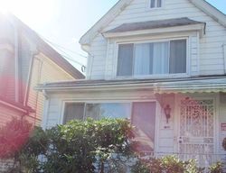 Pre-foreclosure Listing in MANSE ST FOREST HILLS, NY 11375