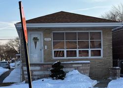 Pre-foreclosure in  W 80TH ST Chicago, IL 60652