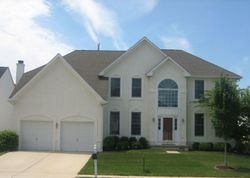 Pre-foreclosure in  PINEHURST CT Mount Holly, NJ 08060