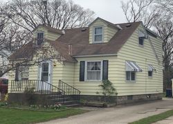 Pre-foreclosure Listing in W 21ST ST HOLLAND, MI 49423