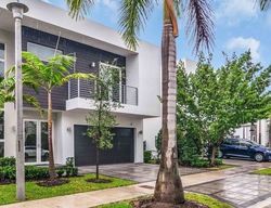 Pre-foreclosure in  NW 75TH ST Miami, FL 33178