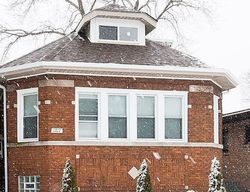 Pre-foreclosure in  E 83RD PL Chicago, IL 60617