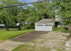 Pre-foreclosure in  RAVINE DR Matawan, NJ 07747