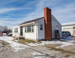 Pre-foreclosure in  STRAWBERRY LN Louisville, KY 40214