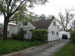 Pre-foreclosure in  W PARK DR Lombard, IL 60148