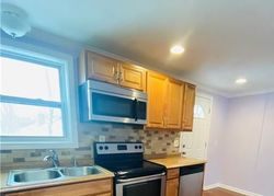 Pre-foreclosure in  PROSPECT ST Wethersfield, CT 06109