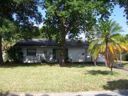 Pre-foreclosure in  15TH ST N Saint Petersburg, FL 33702