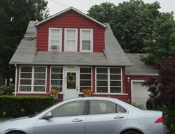 Pre-foreclosure Listing in ORCHARD ST ELMWOOD PARK, NJ 07407