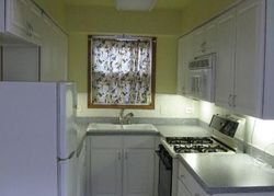 Pre-foreclosure in  W 71ST ST Chicago, IL 60638