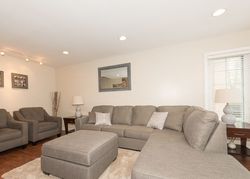 Pre-foreclosure in  S LAPORTE AVE Chicago, IL 60638