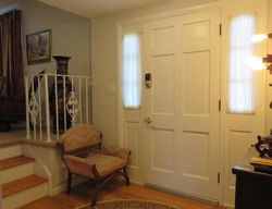  Woodbury Dr, Lockport NY