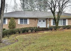 Pre-foreclosure Listing in TROMMEL DR MAHWAH, NJ 07430