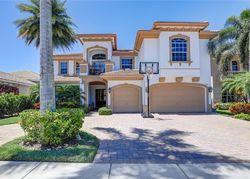 Pre-foreclosure in  CHARROUX DR Palm Beach Gardens, FL 33410