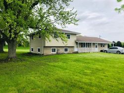 Pre-foreclosure in  HOLT RD Minooka, IL 60447